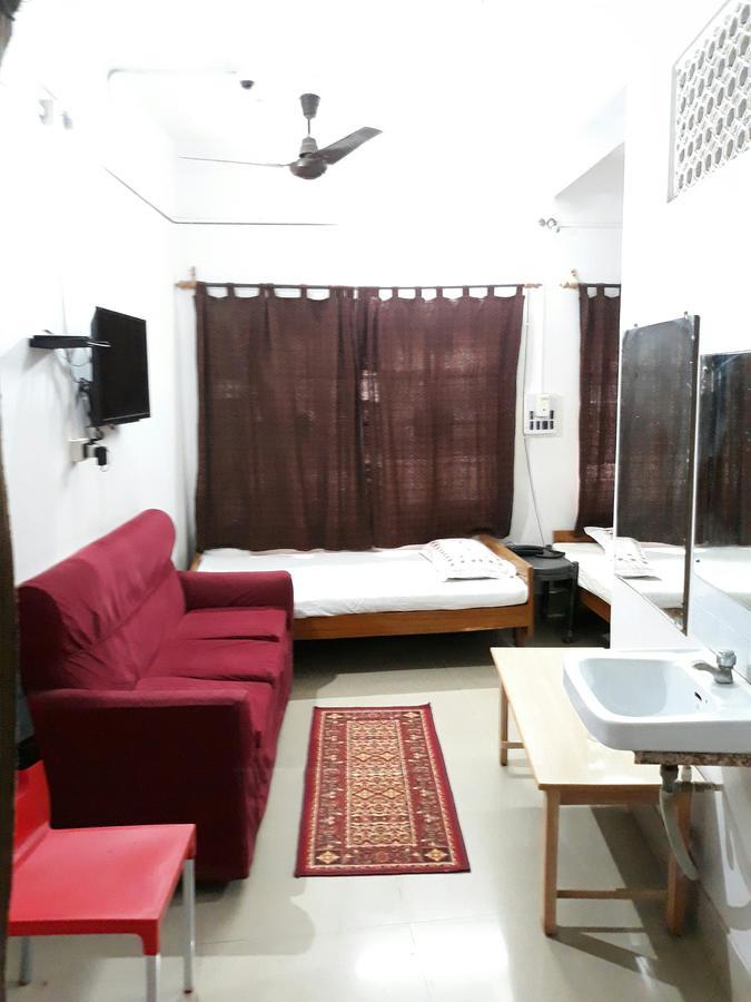 Chaiti Lodge - Santiniketan Bolpur Buitenkant foto